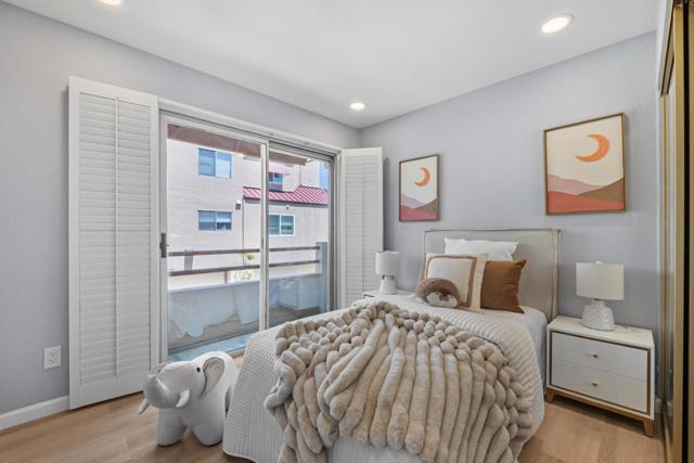 219 Commons Lane, Foster City CA: https://media.crmls.org/mediaz/436d835c-d929-4ef6-b8a8-dd34a7ce5ec9.jpg
