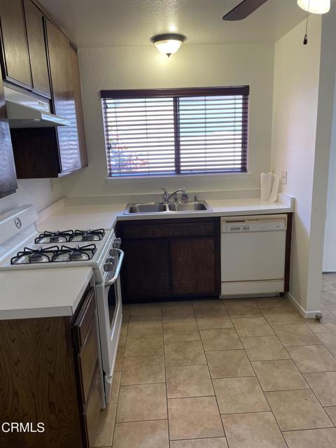 Detail Gallery Image 10 of 10 For 3031 E Harbor Bld #B,  Ventura,  CA 93001 - 2 Beds | 1/1 Baths