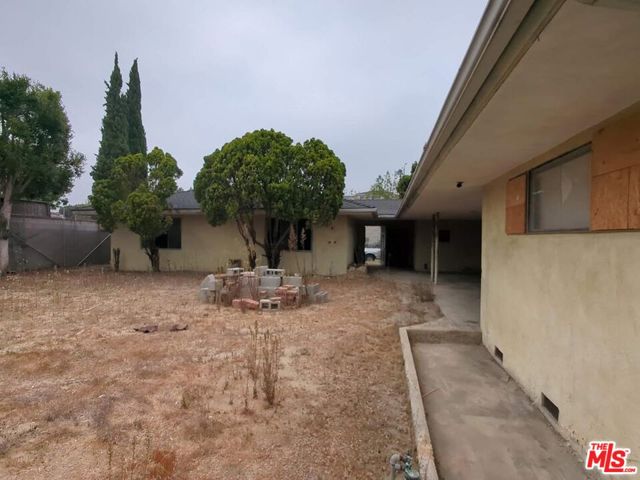 5809 Chariton Avenue, Los Angeles, California 90056, 3 Bedrooms Bedrooms, ,3 BathroomsBathrooms,Single Family Residence,For Sale,Chariton,24451535