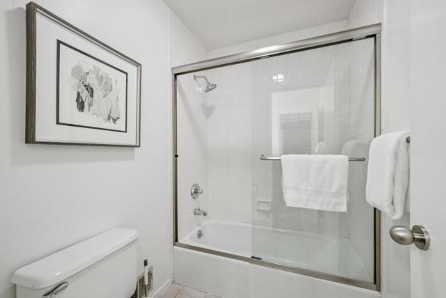 2 Thistle Street, Portola Valley CA: https://media.crmls.org/mediaz/436e440e-9c84-408a-9f41-f355e0d4b1ea.jpg