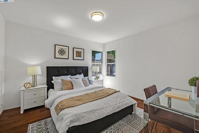17473 Via Alamitos, San Lorenzo CA: https://media.crmls.org/mediaz/436e5db3-e392-4ac8-ad58-7dc2ac461dd6.jpg