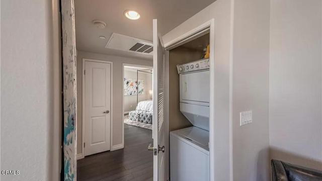 4346 Tradewinds Drive, Oxnard CA: https://media.crmls.org/mediaz/436eb145-87cf-4c00-adee-a2716eef76a7.jpg