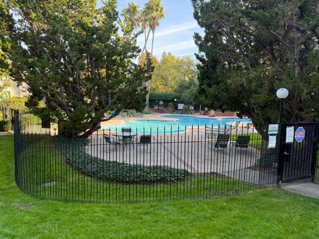 5344 Shelter Creek Lane, San Bruno CA: https://media.crmls.org/mediaz/436f8915-2354-4c5f-a34a-81d6a7ac2059.jpg