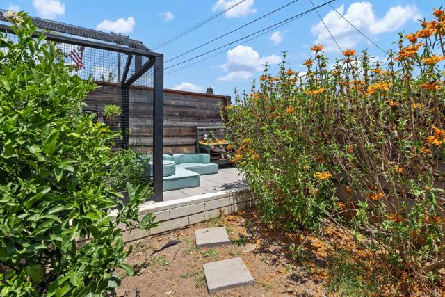 2068 Montclair, San Diego CA: https://media.crmls.org/mediaz/436fbd80-4680-44fe-8f79-f41850e653dc.jpg