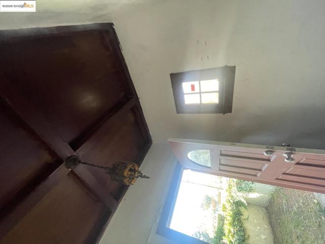 2890 Concord BLVD, Concord CA: https://media.crmls.org/mediaz/4370606e-e3f4-40aa-bbd3-853fa0bc0e6f.jpg