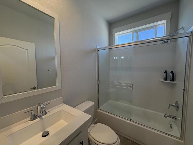 1515 N Milpitas Boulevard, Milpitas CA: https://media.crmls.org/mediaz/43708037-a58c-4c38-b118-2f53e7ad8e20.jpg