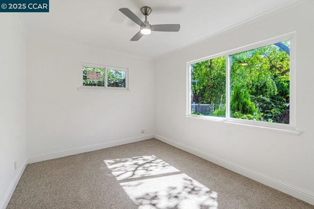 3338 Carlyle Ter, Lafayette CA: https://media.crmls.org/mediaz/4370a025-cecd-4313-937b-8f82774eb80e.jpg