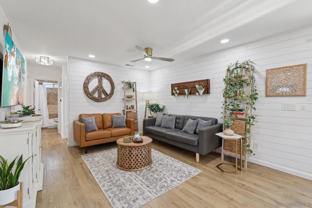 619 Parker St, Oceanside CA: https://media.crmls.org/mediaz/43728d92-35cf-42f9-a6c6-96f316f1663c.jpg