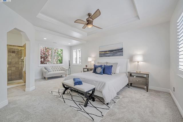 260 Abigail Cir, Danville CA: https://media.crmls.org/mediaz/4373008b-b1ec-4d82-bf22-943dc748202e.jpg