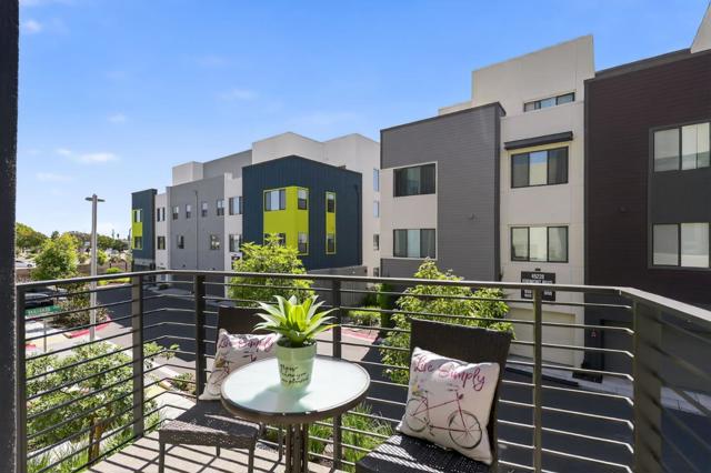 3891 Vanguard, Fremont CA: https://media.crmls.org/mediaz/4373febc-03bd-4212-b866-c6a257cb1815.jpg