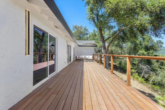 17060 Lon Road, Los Gatos CA: https://media.crmls.org/mediaz/43749601-2cbb-4a9d-8a14-3f9172dc9464.jpg