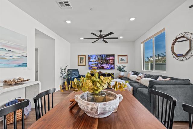 Detail Gallery Image 12 of 25 For 228 Hass Lane, Fallbrook,  CA 92028 - 3 Beds | 2/1 Baths