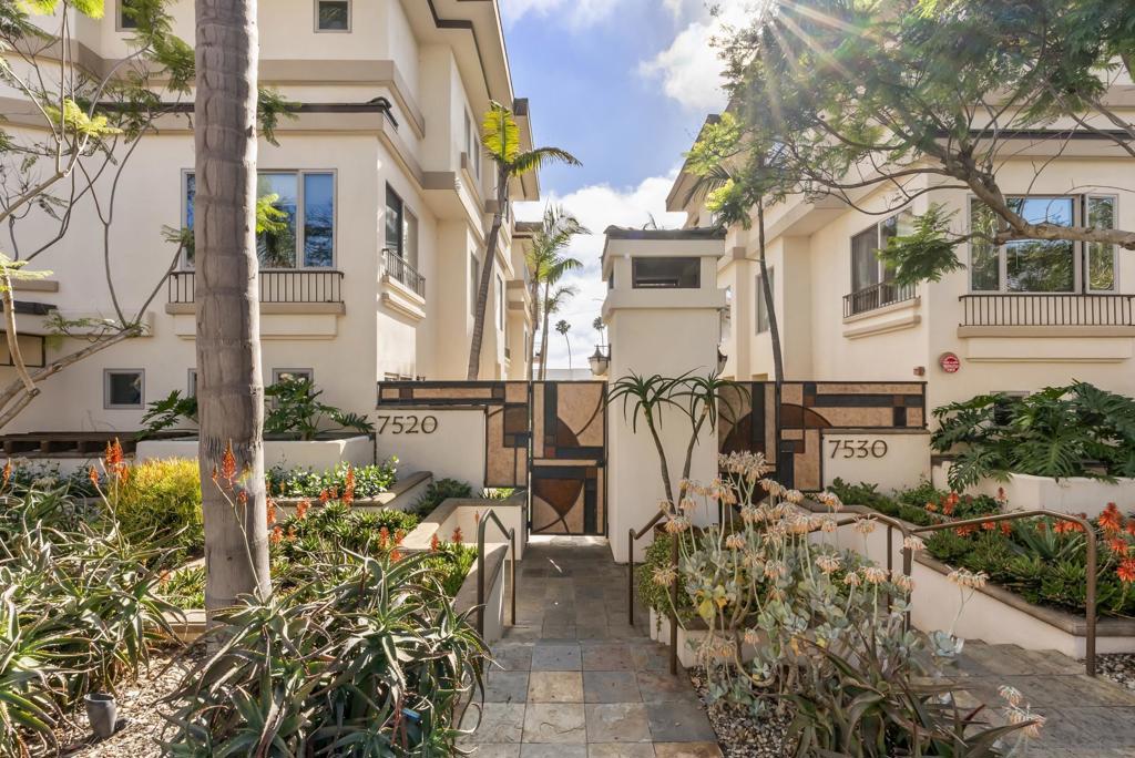 7520 Draper Ave - photo 2