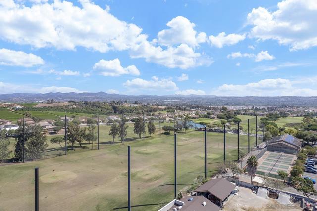 1120 Parkview Dr, Oceanside CA: https://media.crmls.org/mediaz/437718ab-8102-4ac6-8e9e-bf510360a66e.jpg