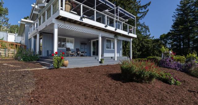 645 Skyward Drive, Aptos CA: https://media.crmls.org/mediaz/43773614-b55c-45dc-ba71-836d3bdb4857.jpg