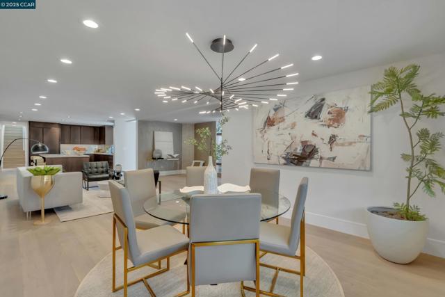 127 Caminar Way, Walnut Creek CA: https://media.crmls.org/mediaz/4377394c-ad64-4283-9c3b-bd3e8a23cbb4.jpg