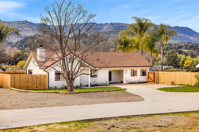 11144 Ojai Santa Paula Road, Ojai CA: https://media.crmls.org/mediaz/43779099-bd00-4345-99ba-930d00fe99c5.jpg