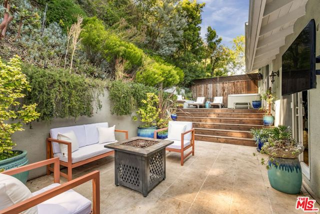 14517 Sunset Boulevard, Pacific Palisades, California 90272, 3 Bedrooms Bedrooms, ,2 BathroomsBathrooms,Single Family Residence,For Sale,Sunset,24406283