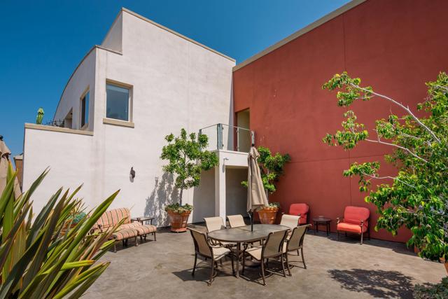 1601 India, San Diego CA: https://media.crmls.org/mediaz/43785dd9-ff8c-46df-b4df-00e759d92f12.jpg