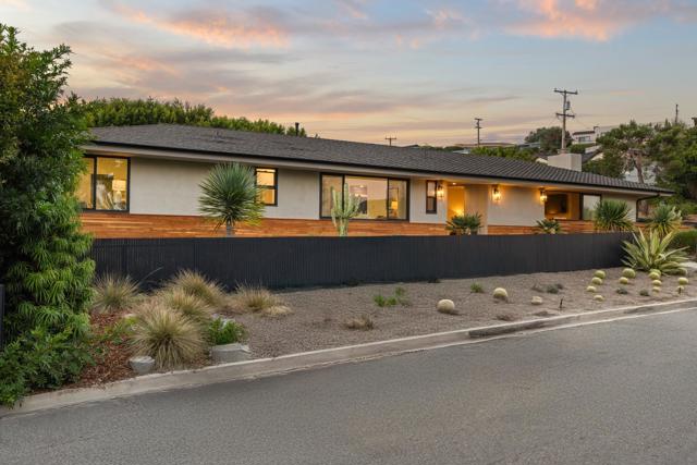 896 La Jolla Rancho Road, La Jolla CA: https://media.crmls.org/mediaz/437972f3-37da-41d6-bbf1-b8e008a785ee.jpg