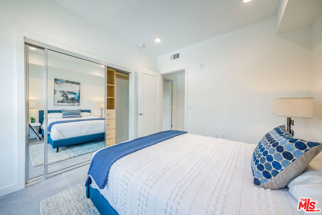 214 S Westmoreland Avenue, Los Angeles CA: https://media.crmls.org/mediaz/4379c2c9-d25e-4a02-8c99-86d37cd9f913.jpg