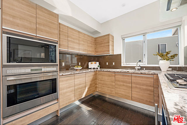 3119 Via Dolce, Marina del Rey CA: https://media.crmls.org/mediaz/437a1d96-1a2b-4f81-a0ea-7d23473b4a78.jpg