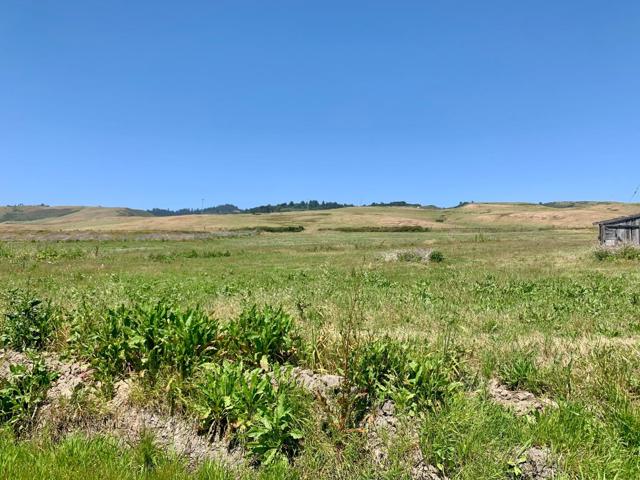 2 3rd Avenue, Davenport CA: https://media.crmls.org/mediaz/437a5bfe-b33a-4959-860a-55f377e7e9c0.jpg