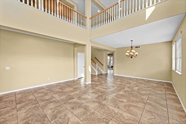 32066 Red Mountain Way, Temecula CA: https://media.crmls.org/mediaz/437a96d5-657e-4240-acf2-513236276c3a.jpg