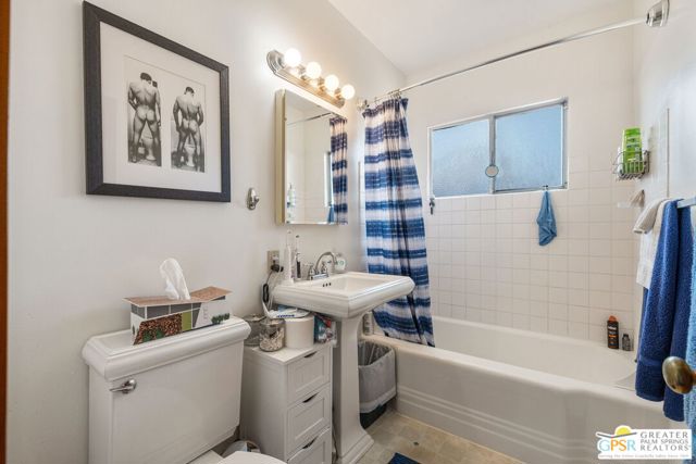 Image 39 of 56 For 587 Calle Ajo