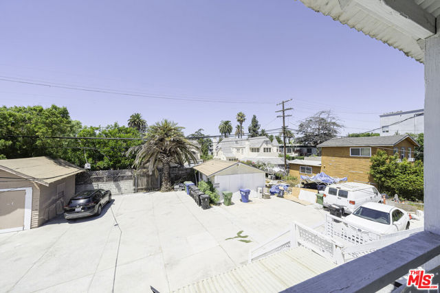 1717 Crenshaw Boulevard, Los Angeles, California 90019, 6 Bedrooms Bedrooms, ,3 BathroomsBathrooms,Single Family Residence,For Sale,Crenshaw,24429049