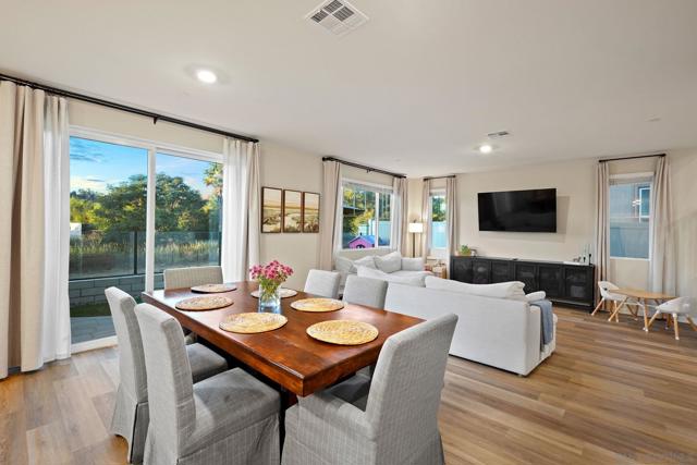 28079 Harvest Ct, Valley Center CA: https://media.crmls.org/mediaz/437c0ea6-dd5d-4ee1-ac0e-374f2995de32.jpg