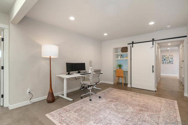 3213 Avenida Hacienda, Escondido CA: https://media.crmls.org/mediaz/437c935f-879f-4699-a829-bce0d203ae99.jpg