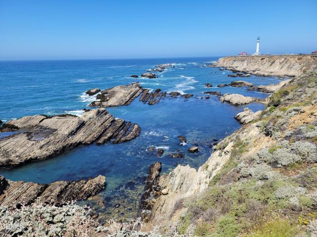 340 Main Street, Point Arena CA: https://media.crmls.org/mediaz/437cc5b6-fe8c-4a18-9e5a-3a9f4f131773.jpg