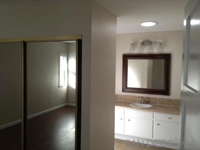 12581 Lomica Ave, San Diego CA: https://media.crmls.org/mediaz/437def25-5622-42b8-be44-a0cecf0228d3.jpg