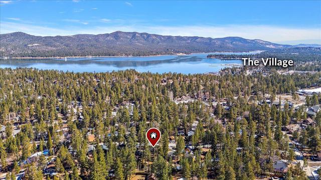 40123 Hillcrest Drive, Big Bear CA: https://media.crmls.org/mediaz/437f9d3a-3925-4761-ac54-f8419fb075ea.jpg