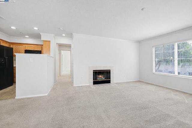 51 Bellington Cmn, Livermore CA: https://media.crmls.org/mediaz/437ff200-3227-44bc-8ffa-f217bf380465.jpg