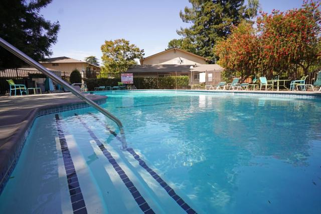 110 E Middlefield Road, Mountain View CA: https://media.crmls.org/mediaz/43804a8d-fa32-4ad5-bc8f-034c3b629c3f.jpg