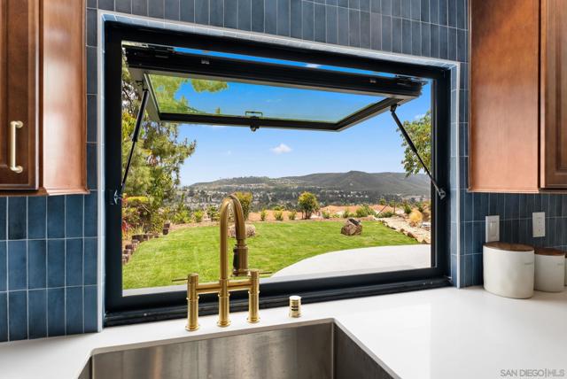 14471 Yukon St, San Diego CA: https://media.crmls.org/mediaz/43811c8b-1479-4cf7-9eb6-3dbc6ad15b7d.jpg