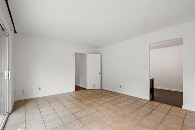 1091 Century Drive, Napa CA: https://media.crmls.org/mediaz/4382111a-5991-49a8-a7e4-28ce8ca6eebe.jpg