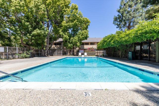 976 Kiely Boulevard, Santa Clara CA: https://media.crmls.org/mediaz/43825dd9-6d0b-4f56-bf27-7bc5ac159e5b.jpg