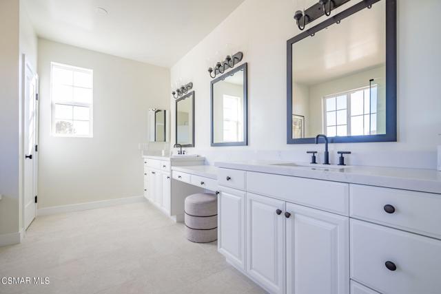 4683 Summit Avenue, Simi Valley CA: https://media.crmls.org/mediaz/438263f6-9181-49a1-a720-f08dd58750c6.jpg