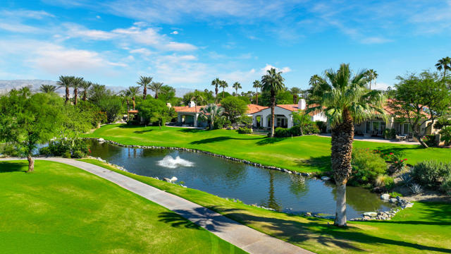 600 Gold Canyon Drive, Palm Desert CA: https://media.crmls.org/mediaz/4382efd7-c715-42ab-bbe7-662189313f72.jpg