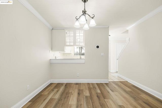 2141 Northwood Cir, Concord CA: https://media.crmls.org/mediaz/43832127-bb8c-4161-8b68-9453e90690aa.jpg