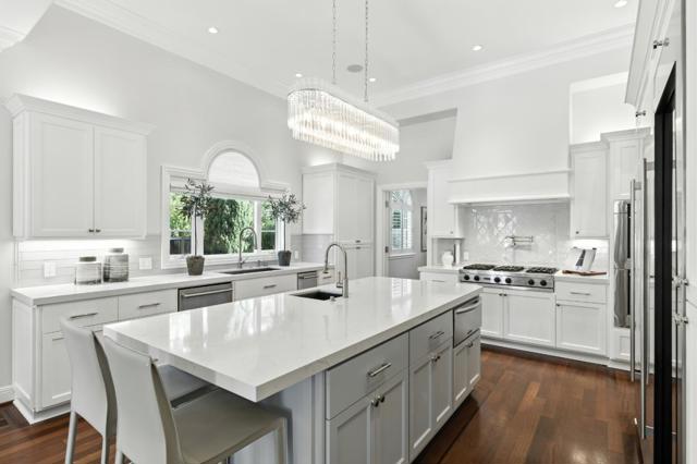 1355 Arbor Avenue, Los Altos CA: https://media.crmls.org/mediaz/4383e5dd-6168-43af-836a-d97bdce7ed4e.jpg