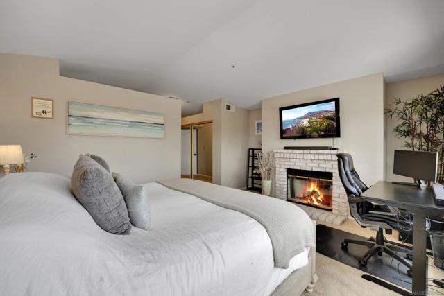 632 Paseo Rio, Vista CA: https://media.crmls.org/mediaz/4384a1a3-f2f4-48d4-9ac6-0493faa91923.jpg