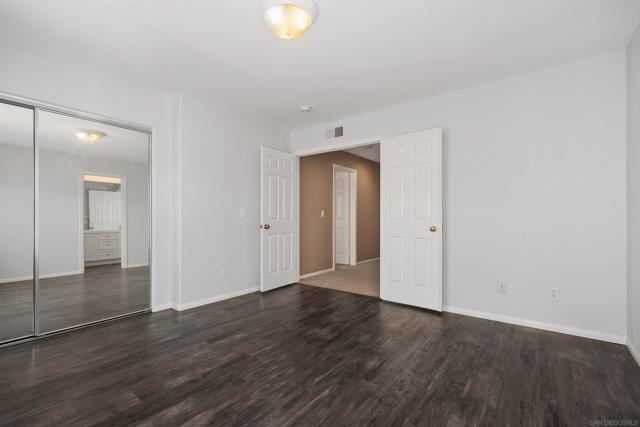 12722 Sandy Crest Ct, San Diego CA: https://media.crmls.org/mediaz/4385fff6-b54a-4de5-8f89-f1b6613a8802.jpg