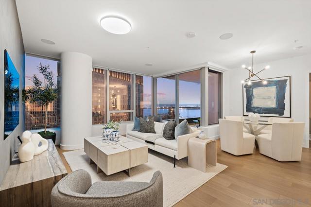 888 W E St, San Diego CA: https://media.crmls.org/mediaz/4386fa9e-809d-435c-a690-36e33ddc559f.jpg