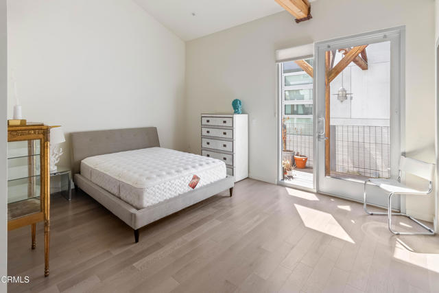 Detail Gallery Image 11 of 21 For 527 Molino St #108,  Los Angeles,  CA 90013 - 2 Beds | 1/1 Baths