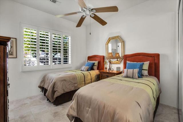 247 Loch Lomond Road, Rancho Mirage CA: https://media.crmls.org/mediaz/43878339-9b03-4099-9ea0-499bb8a2a470.jpg