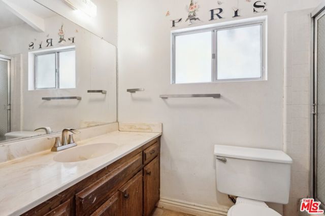 286 S Fairway Drive, Lake Arrowhead CA: https://media.crmls.org/mediaz/43882b0c-6aee-4e94-aba0-2f65e89d2068.jpg